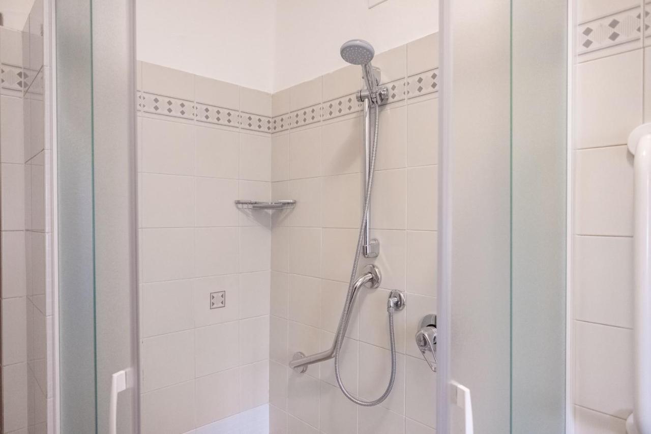 شقة Casa Dolce Casa Desenzano - 2 Passi Dal Lago ديسينسانو ديل غاردا المظهر الخارجي الصورة