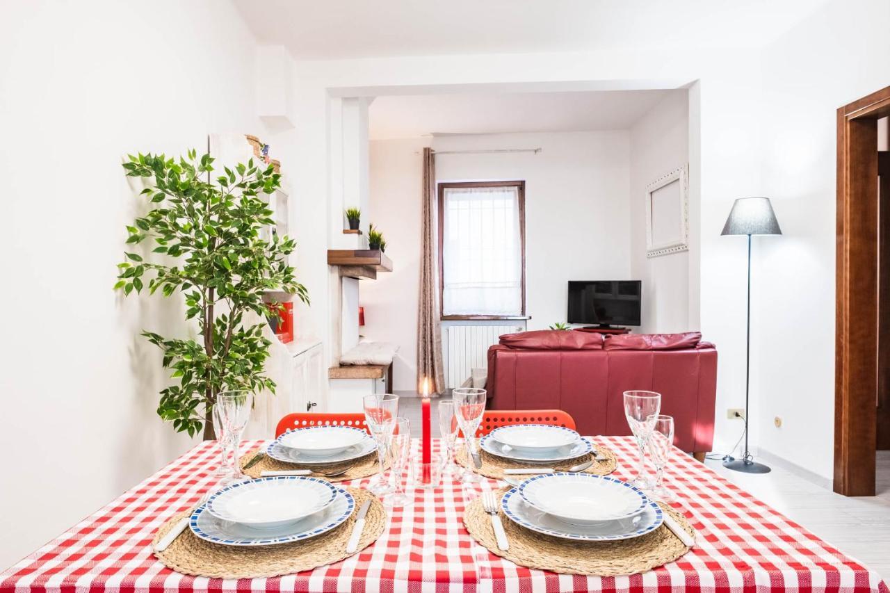 شقة Casa Dolce Casa Desenzano - 2 Passi Dal Lago ديسينسانو ديل غاردا المظهر الخارجي الصورة